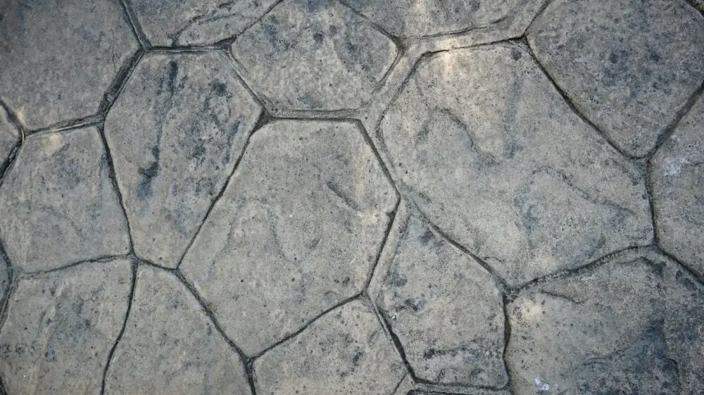 Terrassenplatten reparieren: Einzelne Platte tauschen, Fugen und Setzungen beheben