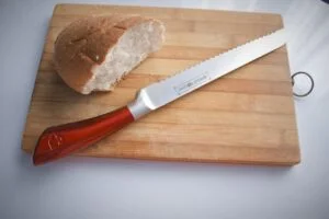 bread knife, bread, knife