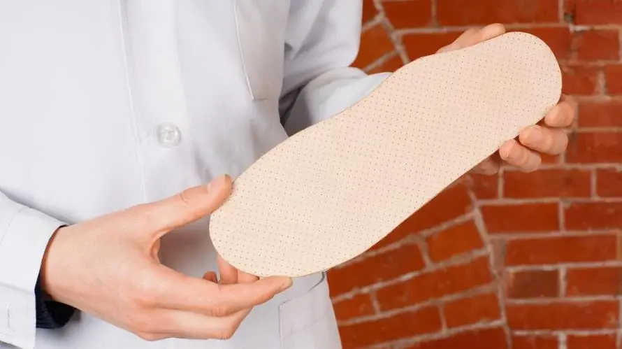 Einlegesohle oder orthopädische Einlage? Wo die Grenze zwischen Komfort und Therapie verläuft