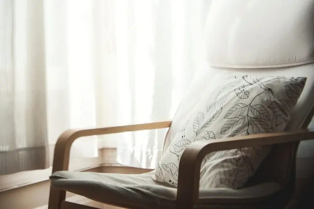 Kissenbezüge aus alten Hemden nähen: Die Knopfleiste ist der fertige Verschluss