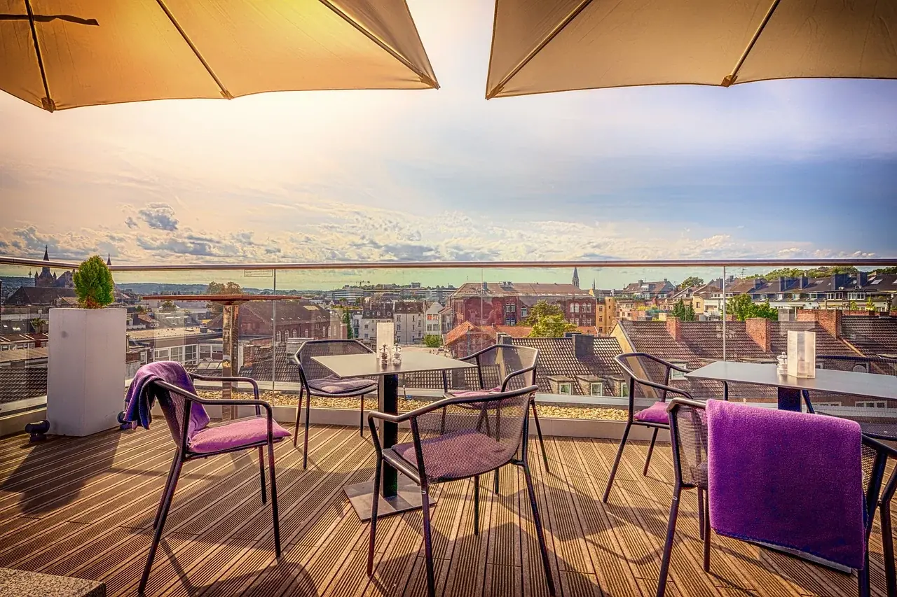 Terrassendach als Bausatz: Baurecht, Statik und Montage