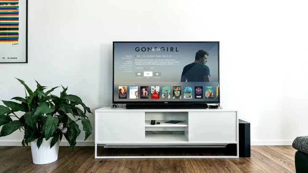 Smart TV: App startet nicht, Bild ohne Ton, WLAN bricht ab? So finden Sie die Ursache