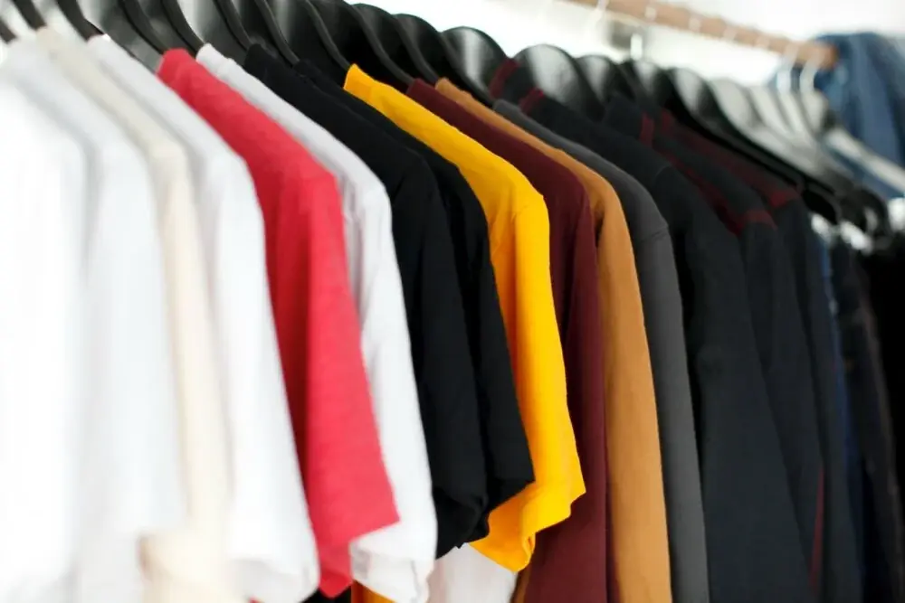 Teppich aus alten T-Shirts häkeln, mit Garnmenge, Nadelstärke und Rutschschutz